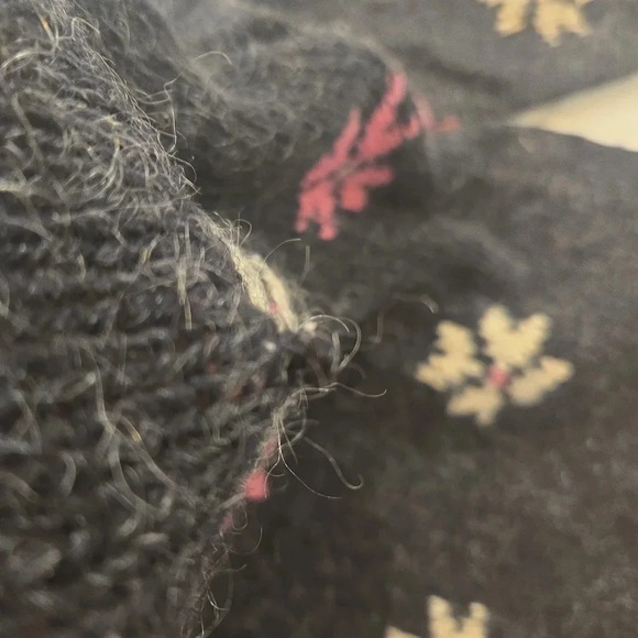VTG Woolrich Fair Isle Wool Mohair Snowflake Sweater Gray Pink White Size Medium - Picture 11 of 11